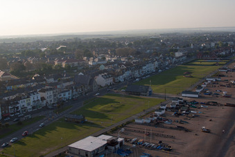 Deal dans le département Angleterre, Grande Bretagne vue du ciel