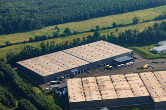 Vue oblique de Zone industrielle Horst, centre logistique de Zufall à le quartier Minderslachen in Kandel dans le département Rhénanie-Palatinat, Allemagne