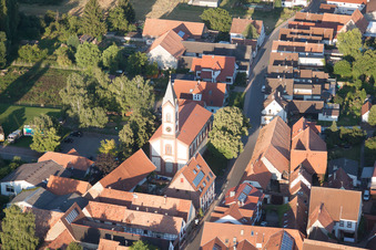 Vue aérienne de Quartier Mühlhofen in Billigheim-Ingenheim dans le département Rhénanie-Palatinat, Allemagne