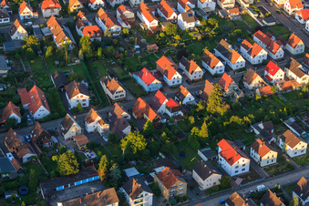 Waldstr à Kandel dans le département Rhénanie-Palatinat, Allemagne vu d'un drone