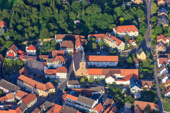 Photographie aérienne de Église collégiale à Klingenmünster dans le département Rhénanie-Palatinat, Allemagne