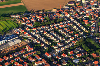 Vue aérienne de À la Croix Blanche à Herxheim bei Landau dans le département Rhénanie-Palatinat, Allemagne