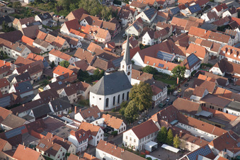 Quartier Niederhochstadt in Hochstadt dans le département Rhénanie-Palatinat, Allemagne depuis l'avion