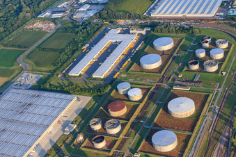 Vue oblique de Dépôt de carburant TanQuid à l'aéroport à Speyer dans le département Rhénanie-Palatinat, Allemagne