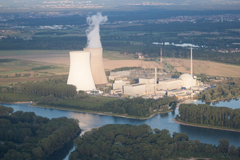 Vue aérienne de Centrale nucléaire du sud-ouest à Philippsburg dans le département Bade-Wurtemberg, Allemagne