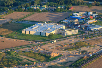 Vue aérienne de Domaine industriel Nordring DBK EMS GmbH & Co. KG et DBK David + Baader GmbH à Rülzheim dans le département Rhénanie-Palatinat, Allemagne