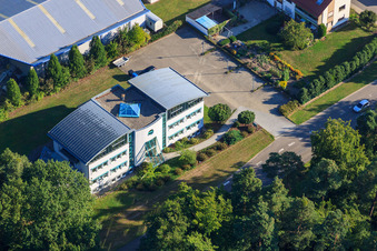 Vue aérienne de École de conduite à Rheinzabern dans le département Rhénanie-Palatinat, Allemagne