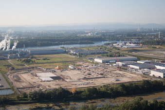 Zone industrielle d'Oberwald à Wörth am Rhein dans le département Rhénanie-Palatinat, Allemagne hors des airs