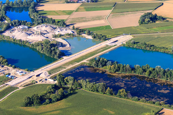 Vue aérienne de Barrage des polders sur le Vieux Rhin à Neupotz dans le département Rhénanie-Palatinat, Allemagne