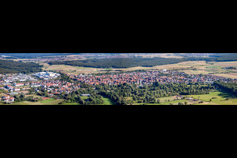 Vue aérienne de Panorama de la ville depuis l'ouest à le quartier Graben in Graben-Neudorf dans le département Bade-Wurtemberg, Allemagne