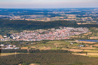 Vue aérienne de De l'ouest à Nußloch dans le département Bade-Wurtemberg, Allemagne