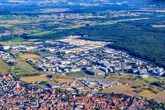 Vue aérienne de Parc industriel Sud avec SAP Deutschland SE & Co. KG (WDF21) à Walldorf dans le département Bade-Wurtemberg, Allemagne