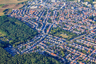 Vue aérienne de Vieux cimetière à Sandhausen dans le département Bade-Wurtemberg, Allemagne