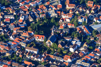 Vue aérienne de Église du Christ à Sandhausen dans le département Bade-Wurtemberg, Allemagne