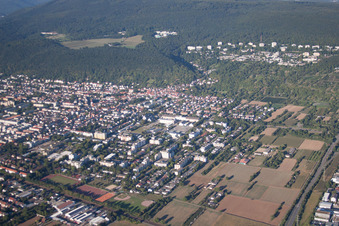 Vue d'oiseau de Quartier Rohrbach in Heidelberg dans le département Bade-Wurtemberg, Allemagne