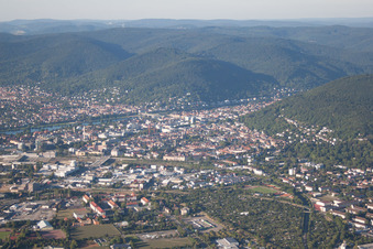 Vue aérienne de S à le quartier Weststadt in Heidelberg dans le département Bade-Wurtemberg, Allemagne