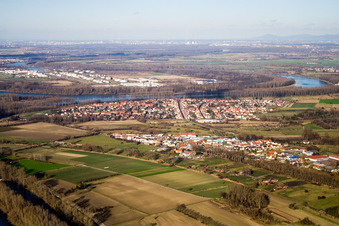Vue aérienne de Du sud-est à le quartier Rheinhausen in Oberhausen-Rheinhausen dans le département Bade-Wurtemberg, Allemagne