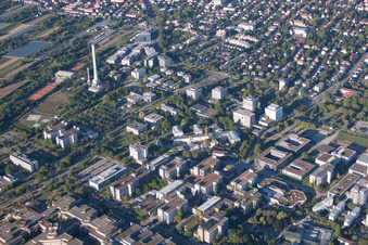 Quartier Neuenheim in Heidelberg dans le département Bade-Wurtemberg, Allemagne d'en haut