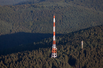 Vue aérienne de Émetteur Hardberg à le quartier Ober-Abtsteinach in Abtsteinach dans le département Hesse, Allemagne