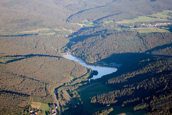 Photographie aérienne de Réservoir de Marbach à le quartier Hetzbach in Oberzent dans le département Hesse, Allemagne
