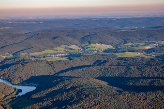 Vue aérienne de Quartier Hetzbach in Oberzent dans le département Hesse, Allemagne
