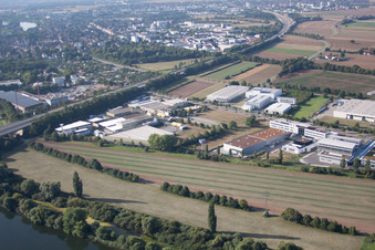 Vue aérienne de Schwabenheimer Hof à le quartier Wieblingen in Heidelberg dans le département Bade-Wurtemberg, Allemagne