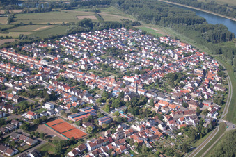 Vue oblique de Quartier Rheinhausen in Oberhausen-Rheinhausen dans le département Bade-Wurtemberg, Allemagne