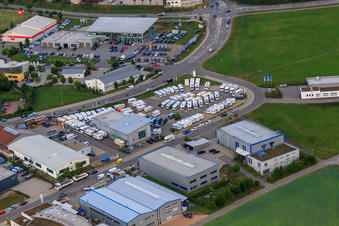 Vue aérienne de Autohaus Weeber GmbH à Calw dans le département Bade-Wurtemberg, Allemagne