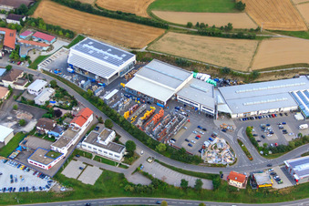 Kömpf Construction Center GmbH à Calw dans le département Bade-Wurtemberg, Allemagne du point de vue du drone