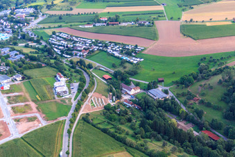 Vue aérienne de Camping Obere Mühle à le quartier Stammheim in Calw dans le département Bade-Wurtemberg, Allemagne