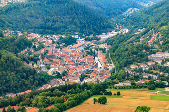 Vue aérienne de Vieille ville de Calw à Calw dans le département Bade-Wurtemberg, Allemagne