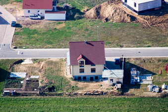 Nouvelle zone de développement NE, Frühmesserweg à le quartier Schaidt in Wörth am Rhein dans le département Rhénanie-Palatinat, Allemagne vue d'en haut