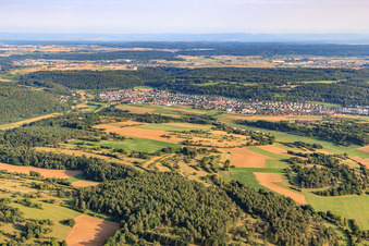 Vue aérienne de Vue de la ville depuis le nord-ouest à Aidlingen dans le département Bade-Wurtemberg, Allemagne
