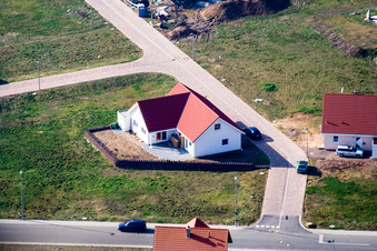 Vue aérienne de Nouvelle zone de développement NO, Magdalena-Wingerter-Straße à le quartier Schaidt in Wörth am Rhein dans le département Rhénanie-Palatinat, Allemagne