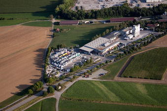 Vue oblique de Mühlackerstraße, entreprise Kömpf à le quartier Darmsheim in Sindelfingen dans le département Bade-Wurtemberg, Allemagne