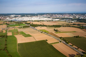 Vue aérienne de Usine Mercedes Benz vue de l'ouest à Sindelfingen dans le département Bade-Wurtemberg, Allemagne