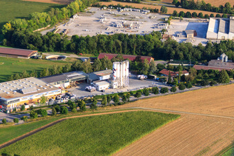 Vue aérienne de KÖMPF Baufachmarkt GmbH à le quartier Darmsheim in Sindelfingen dans le département Bade-Wurtemberg, Allemagne