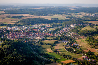 Vue aérienne de Vue des rues et des maisons dans les quartiers résidentiels à Weil der Stadt dans le département Bade-Wurtemberg, Allemagne