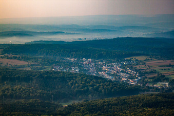 Vue oblique de Quartier Jöhlingen in Walzbachtal dans le département Bade-Wurtemberg, Allemagne