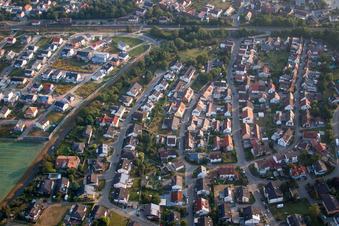 Quartier Jöhlingen in Walzbachtal dans le département Bade-Wurtemberg, Allemagne depuis l'avion