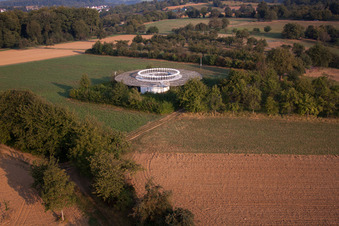 Vue oblique de Balise radio KRH VOR Karlsruhe à le quartier Wöschbach in Pfinztal dans le département Bade-Wurtemberg, Allemagne