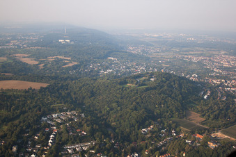 Vue oblique de Turmberg à le quartier Durlach in Karlsruhe dans le département Bade-Wurtemberg, Allemagne