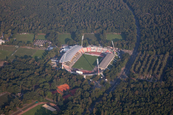 Photographie aérienne de Stade Wildpark à le quartier Innenstadt-Ost in Karlsruhe dans le département Bade-Wurtemberg, Allemagne
