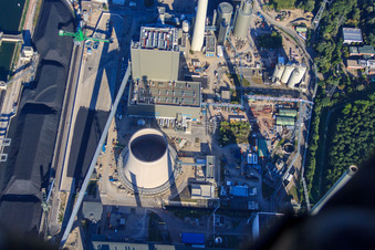 Vue oblique de Centrale à vapeur du port rhénan Karlsruhe d'EnBW Energie Baden-Württemberg AG à le quartier Daxlanden in Karlsruhe dans le département Bade-Wurtemberg, Allemagne