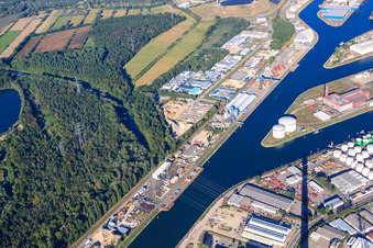 Vue aérienne de CONTARGO dans le port du Rhin Karlsruhe à le quartier Mühlburg in Karlsruhe dans le département Bade-Wurtemberg, Allemagne