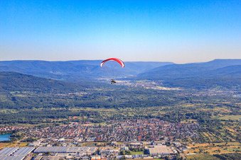 Vue aérienne de Vue sur la vallée de la Murg à Muggensturm dans le département Bade-Wurtemberg, Allemagne