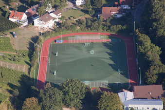 Vue aérienne de Ensemble d'installations sportives de l'École des sports de Bade-Sud à le quartier Steinbach in Baden-Baden dans le département Bade-Wurtemberg, Allemagne