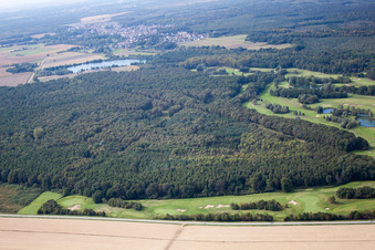 Club de golf de Baden-Baden Soufflenheim à Soufflenheim dans le département Bas Rhin, France d'en haut