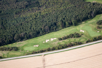 Club de golf de Baden-Baden Soufflenheim à Soufflenheim dans le département Bas Rhin, France vue d'en haut