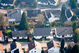 Vue oblique de Rue Zeppelin à Kandel dans le département Rhénanie-Palatinat, Allemagne